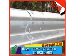 ?？谑懈咚俜雷膊ㄐ巫o(hù)欄板廠(chǎng)家 長(zhǎng)樂(lè)波形護(hù)欄板 永泰高速護(hù)欄